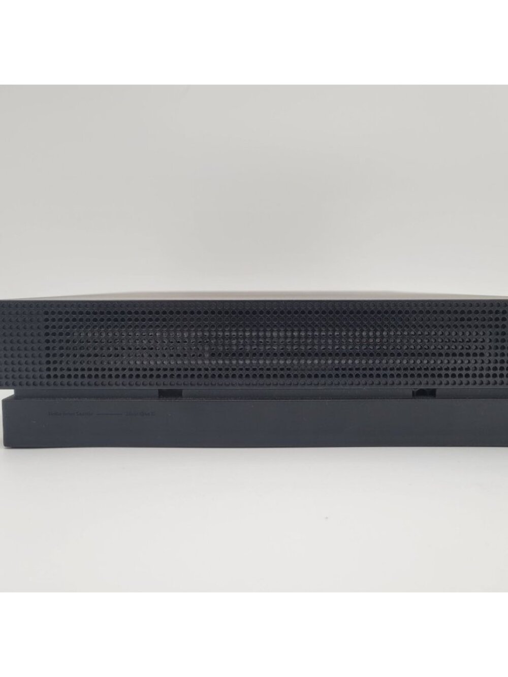 Xbox One X 1TB Console With 2 Wireless Controllers & Cables. Tested ready for op - Picture 5 of 6